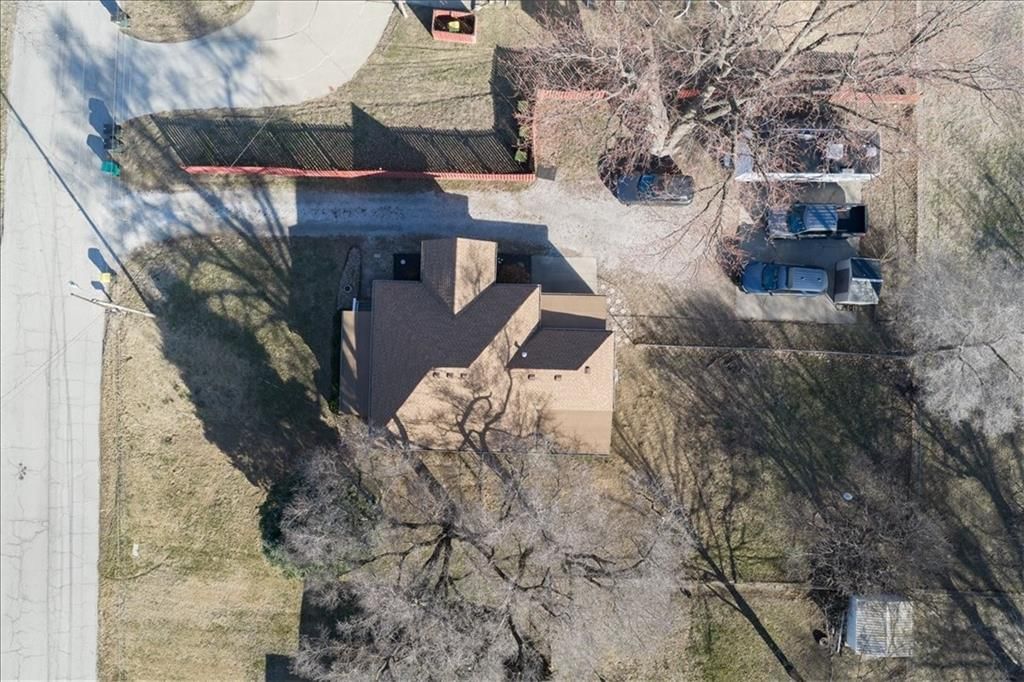 114 Emile Street — photo 16