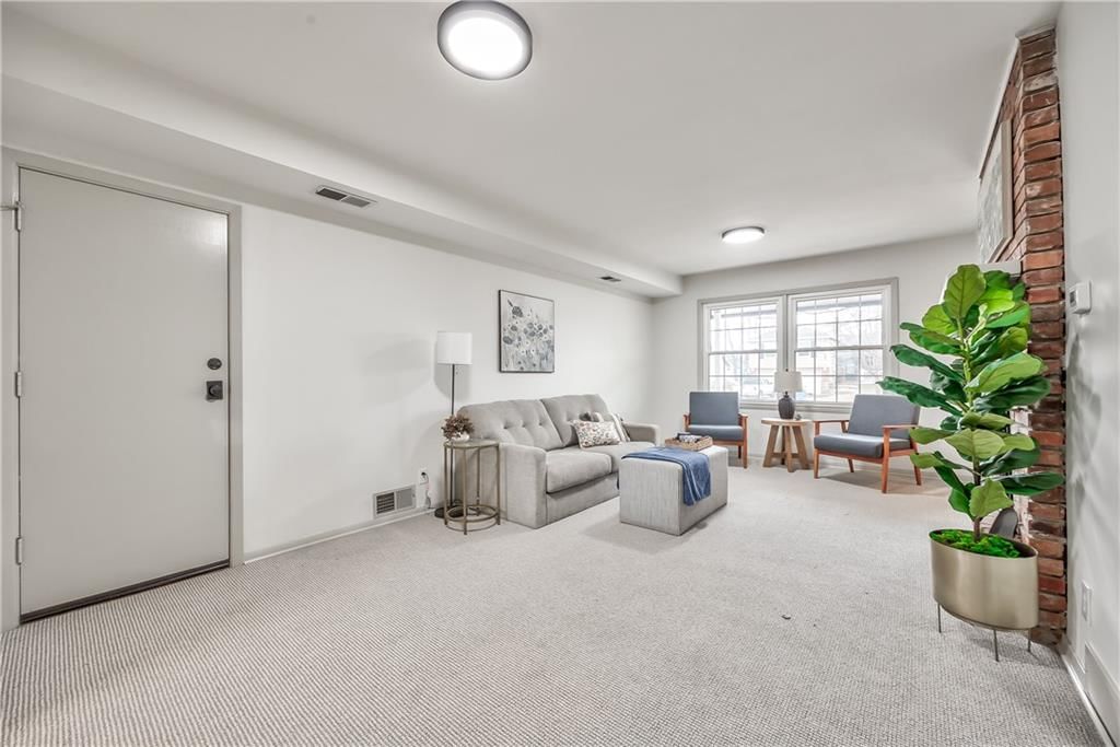 9314 W 89th Terrace — photo 6