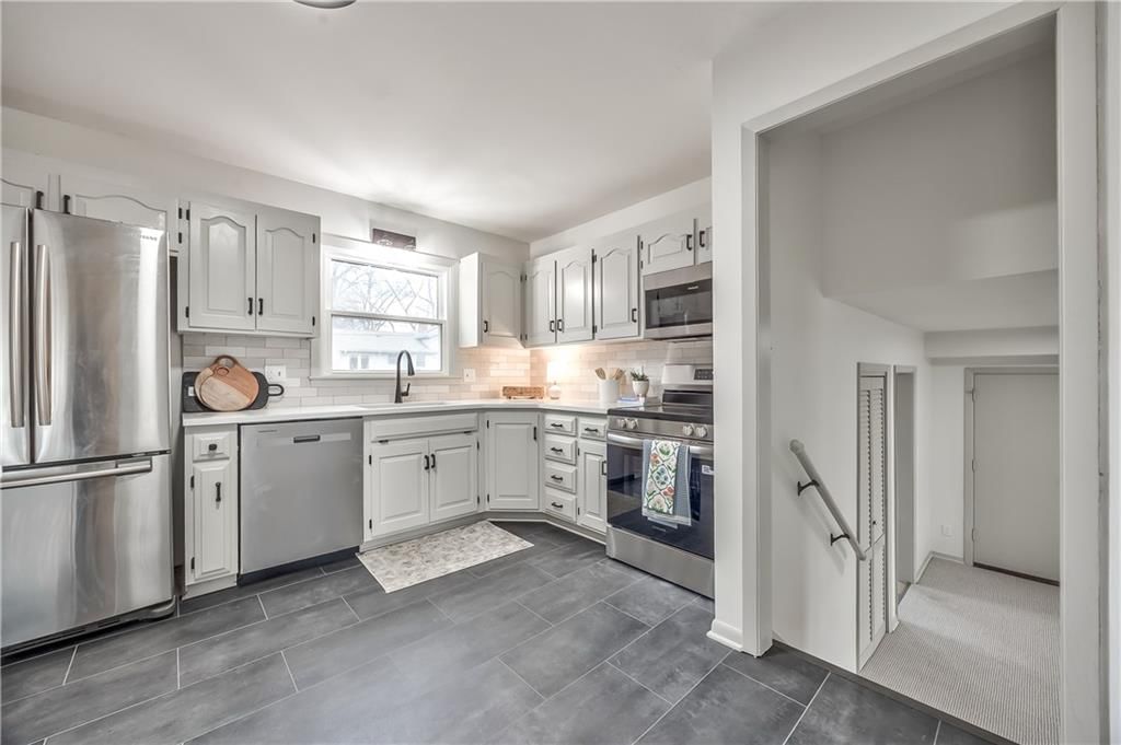 9314 W 89th Terrace — photo 11