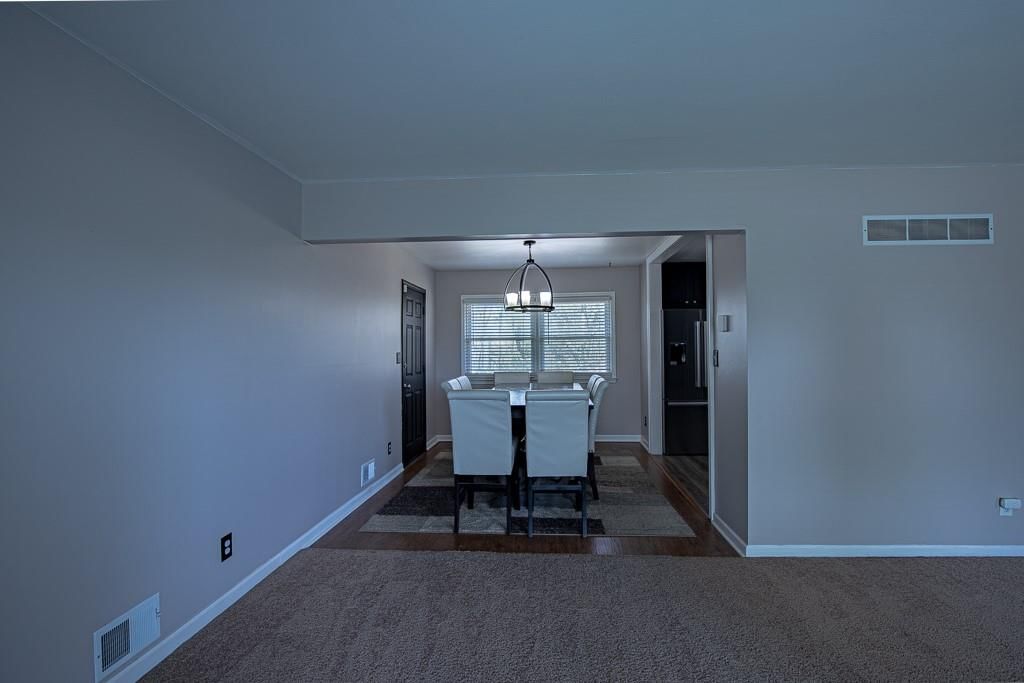 8816 E 110th Street — photo 8