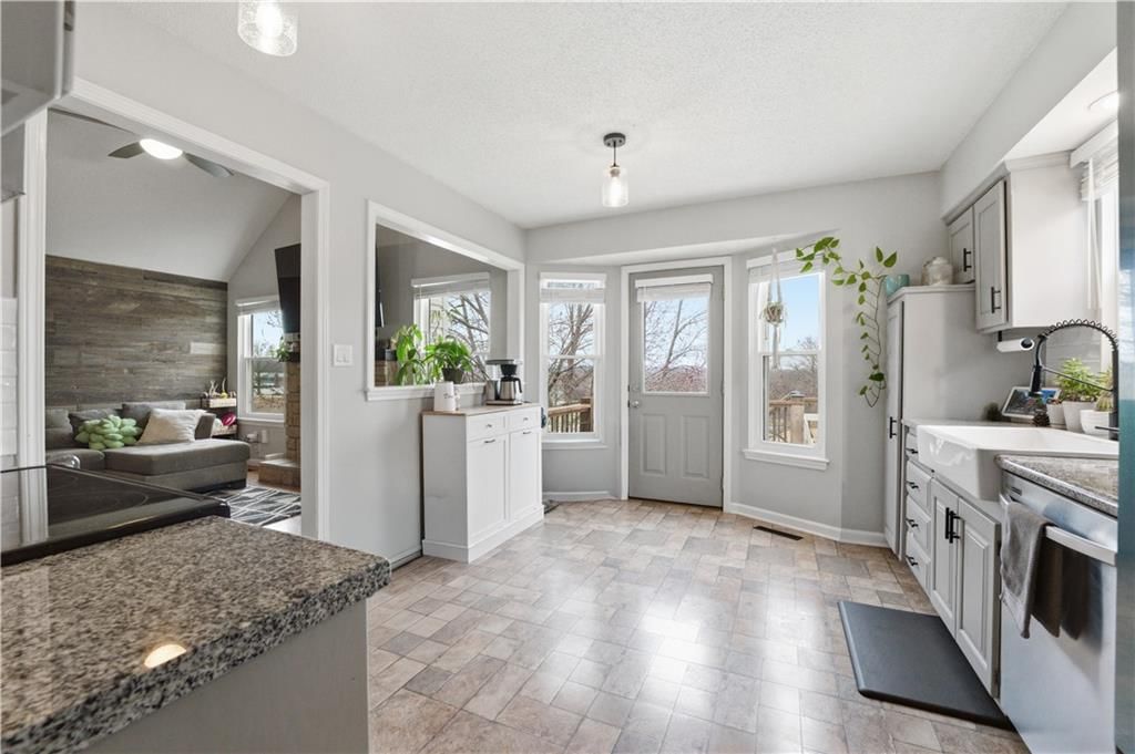 6810 E 143rd Street — photo 13