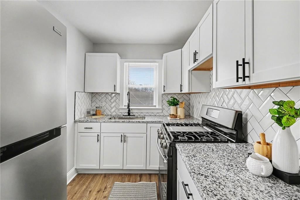 821 Greeley Avenue — photo 11