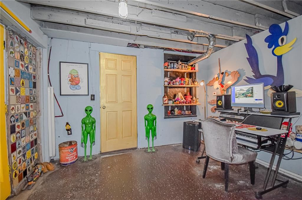 Photo 8 of 16 - 2021 N 54th Street, Kansas City, KS 66104