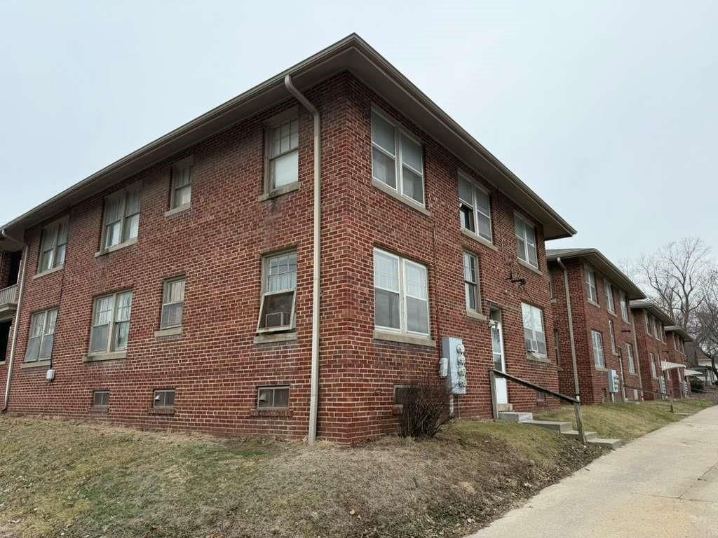 2511-2517 mitchell Avenue — photo 4