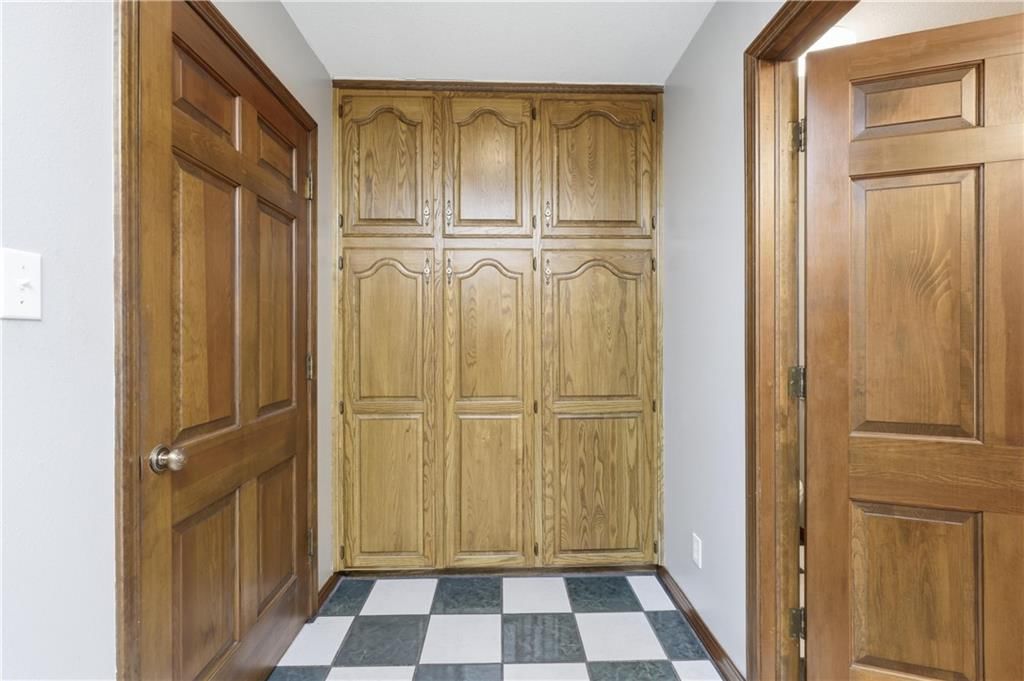 1055 S 200th Street — photo 35