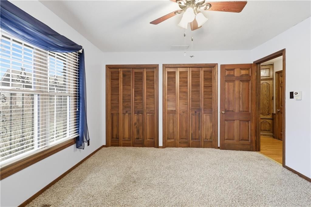 1055 S 200th Street — photo 45