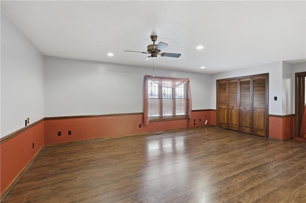 1055 S 200th Street — photo 56