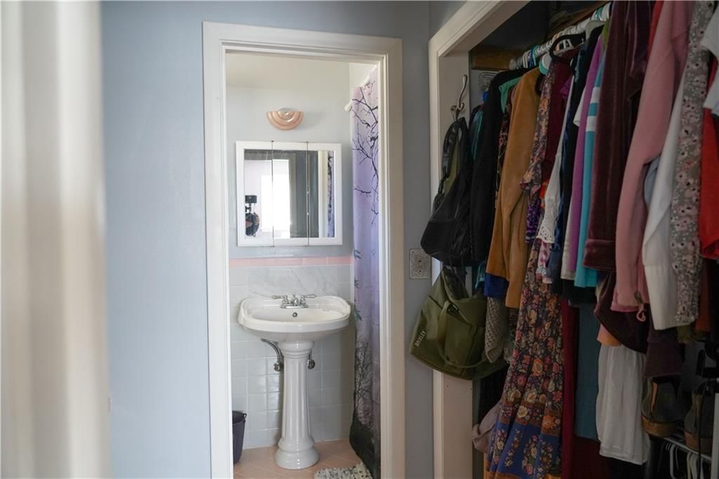 5401 N Mersington Avenue — photo 15