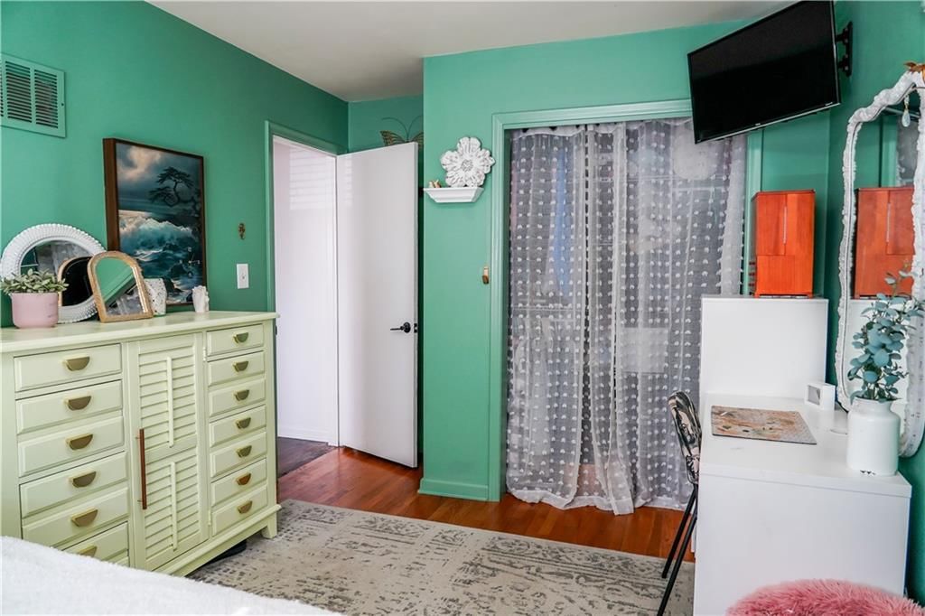 5401 N Mersington Avenue — photo 17
