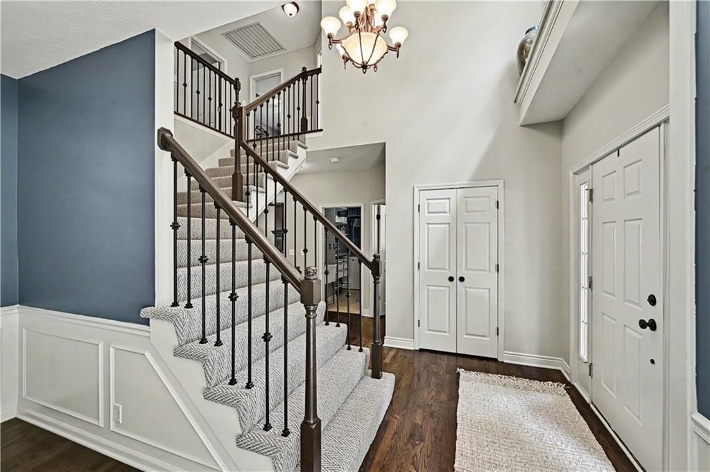 1561 Parkside Drive — photo 4