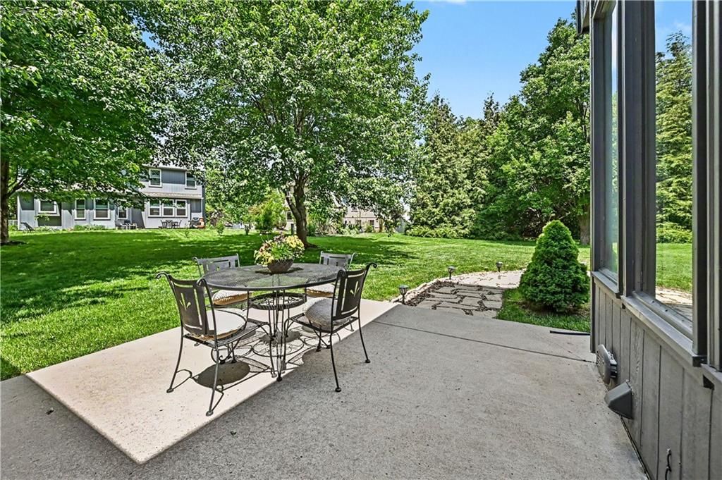 1561 Parkside Drive — photo 33