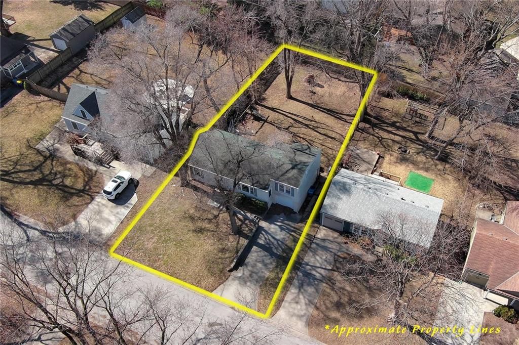 7400 Springfield Street, Prairie Village, KS