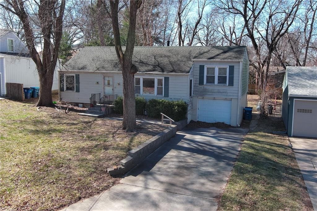 7400 Springfield Street — photo 4
