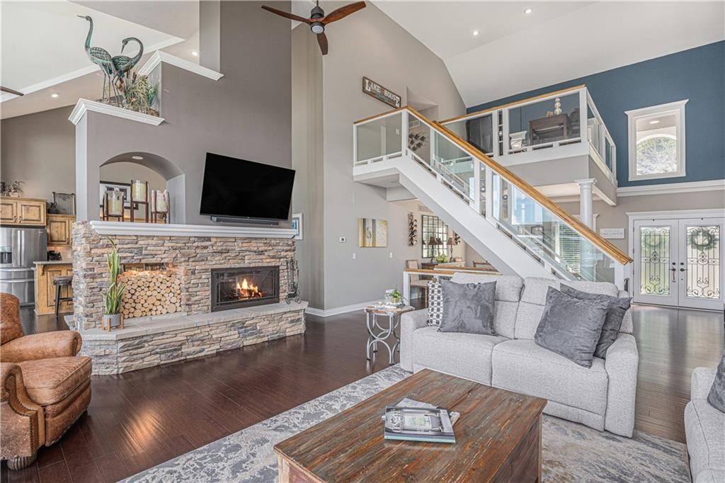 326 Southshore Drive — photo 9
