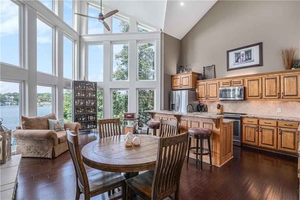 326 Southshore Drive — photo 14