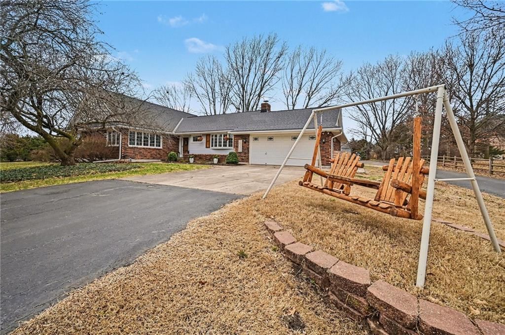 15226 Country Lane — photo 2