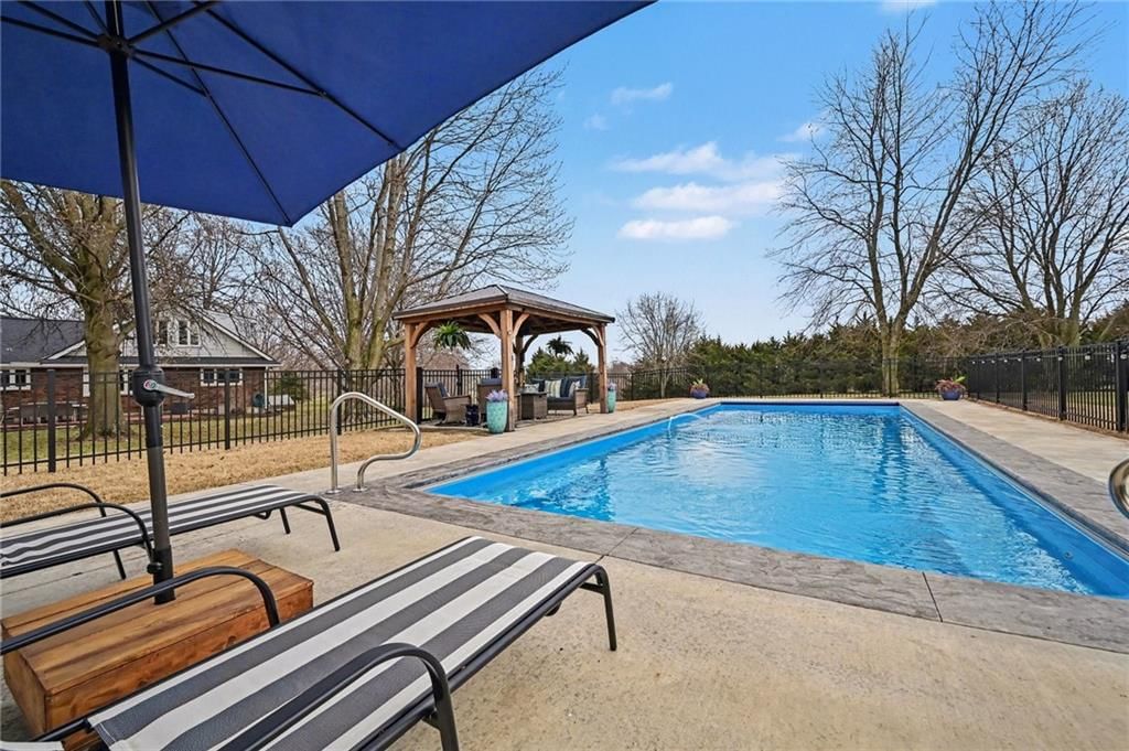 15226 Country Lane — photo 13