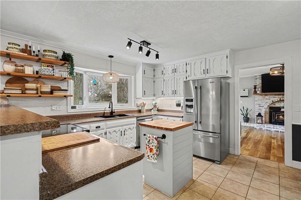 15226 Country Lane — photo 32