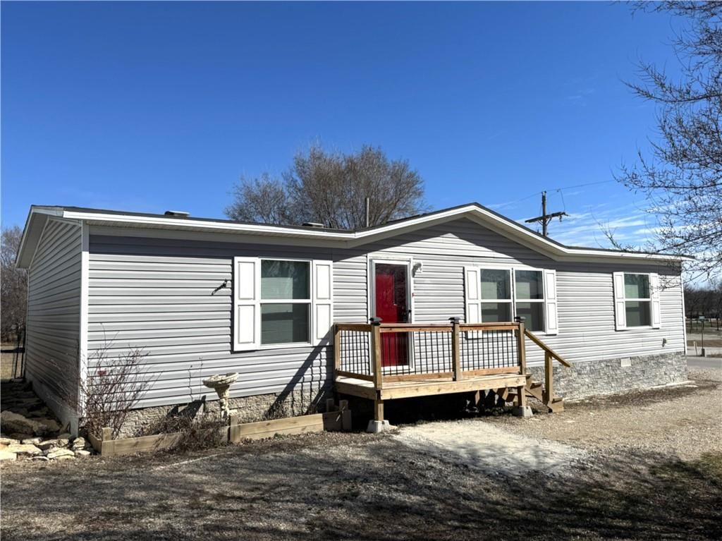 549 N Linn Valley Drive, Linn Valley, KS