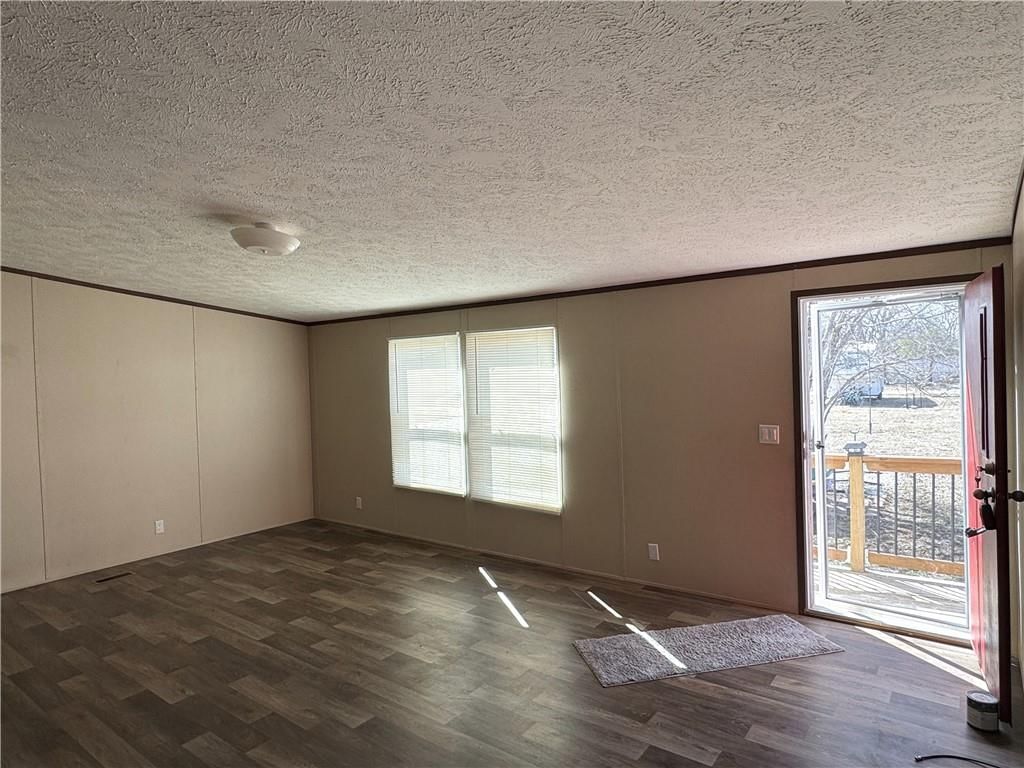 549 N Linn Valley Drive — photo 6