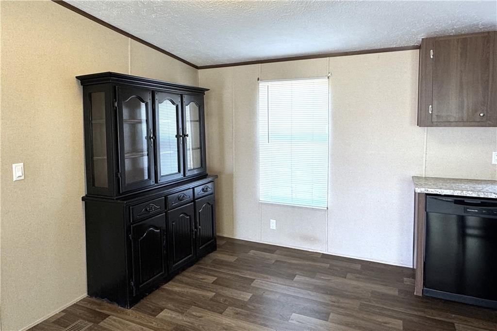 549 N Linn Valley Drive — photo 8