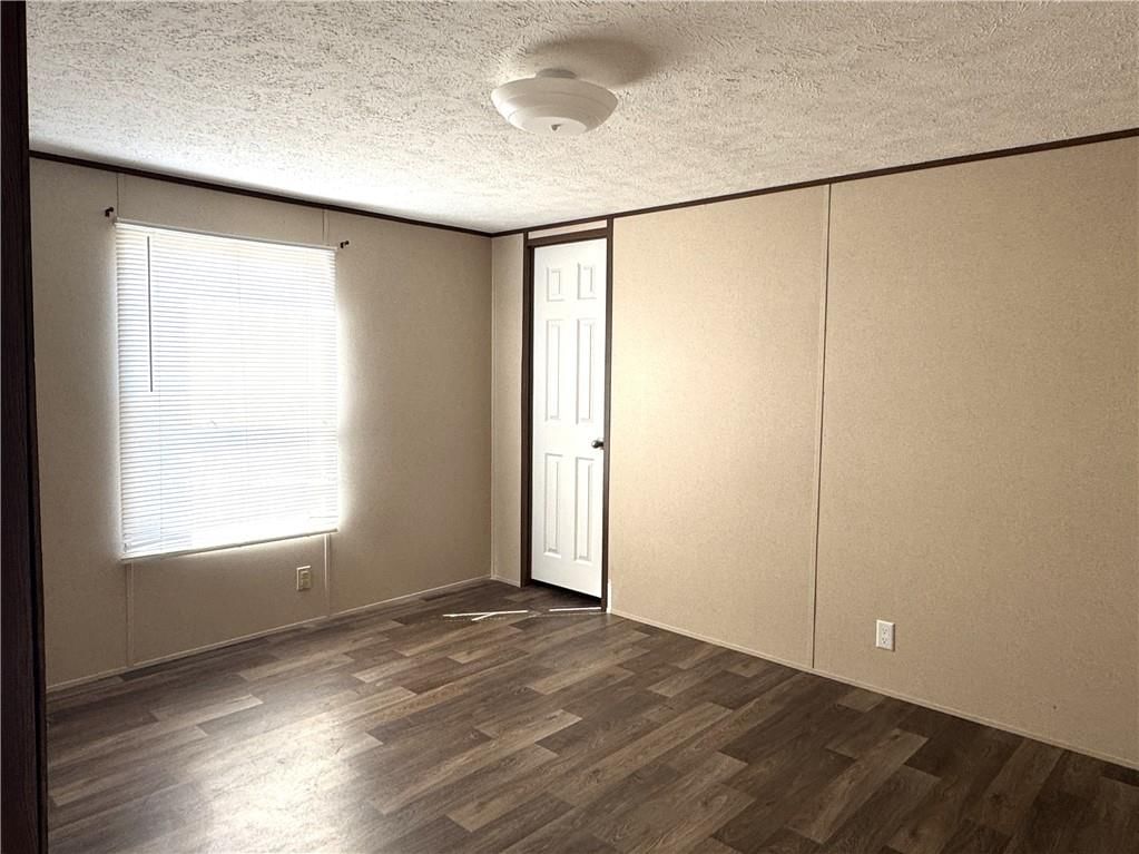 549 N Linn Valley Drive — photo 12
