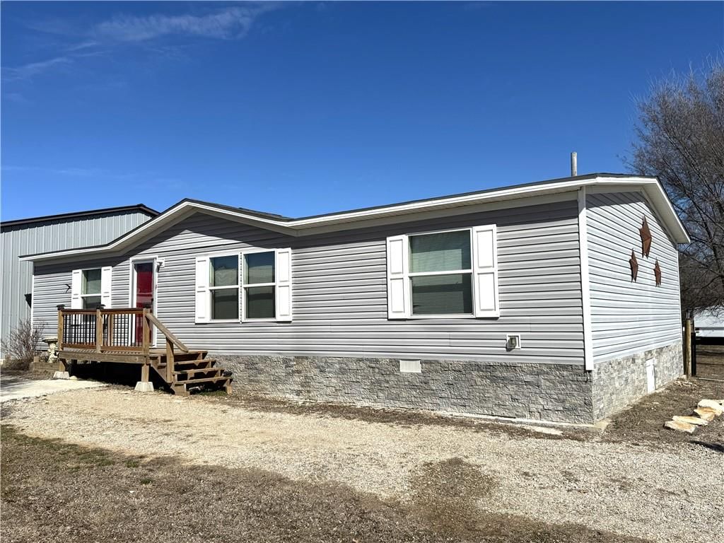 549 N Linn Valley Drive — photo 20