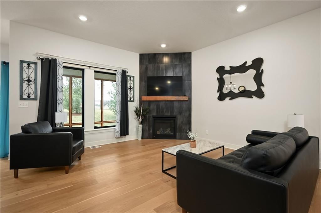 1845 Falcon Court — photo 5