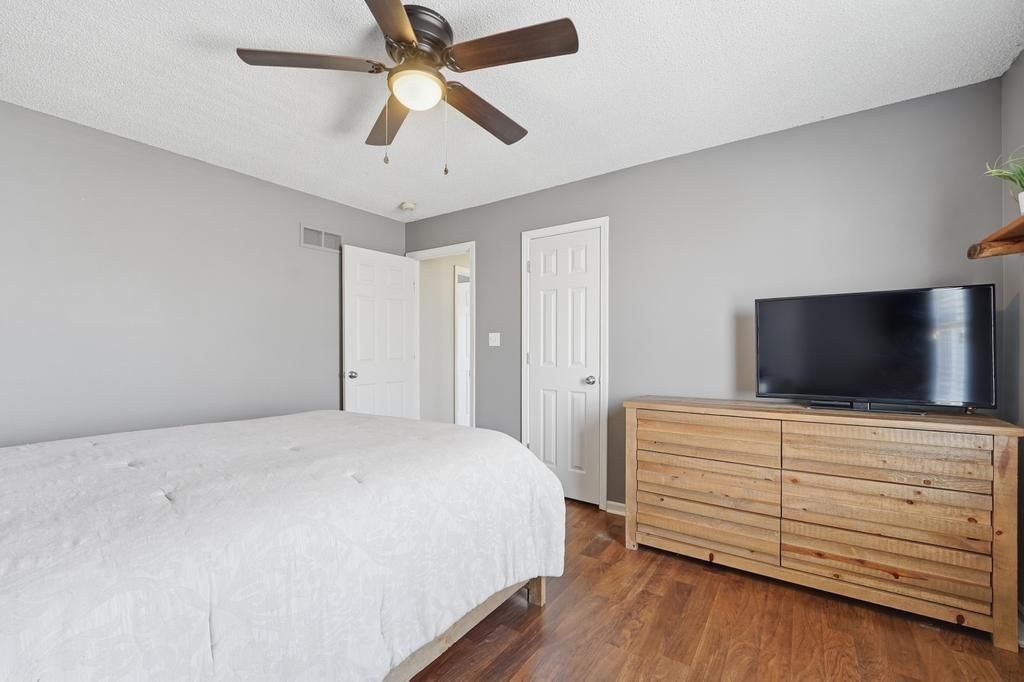 1616 Bluff Street — photo 32