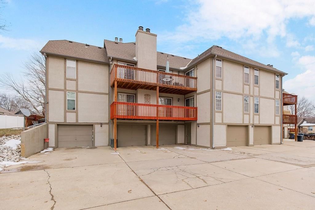 1305 NW Village Drive — photo 17