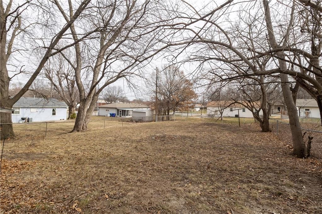 7109 N Cherry Lane — photo 19