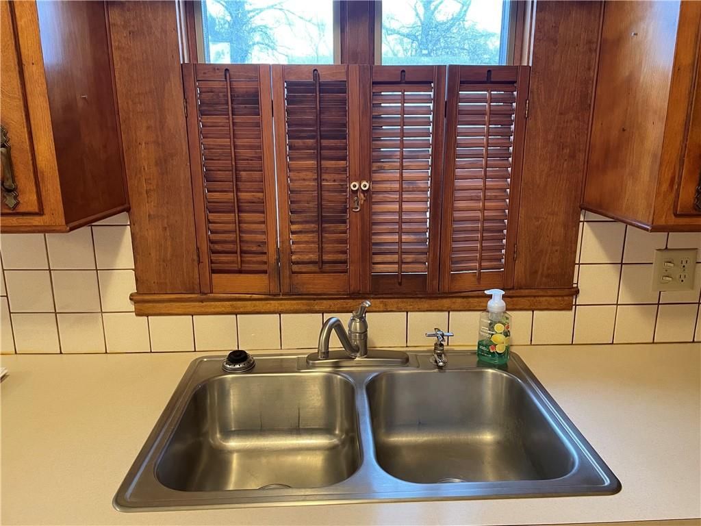 1500 Delaware Street — photo 11