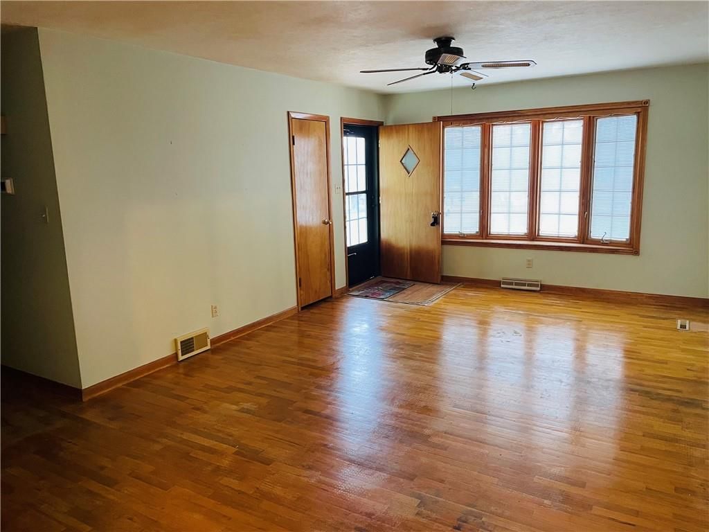 1500 Delaware Street — photo 16