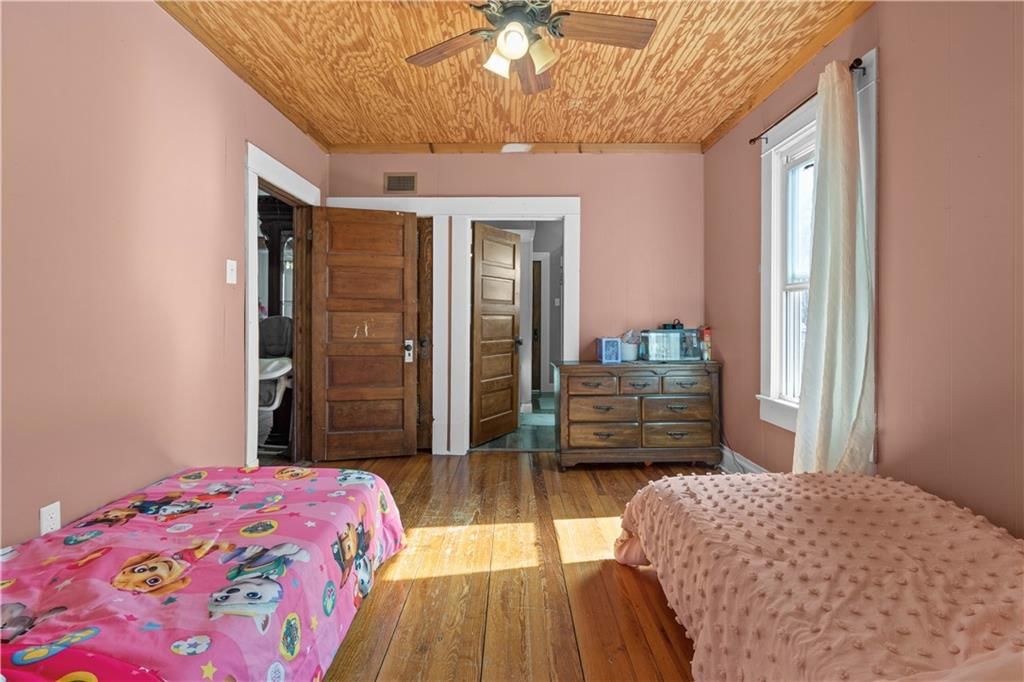409 S Connor Street — photo 13