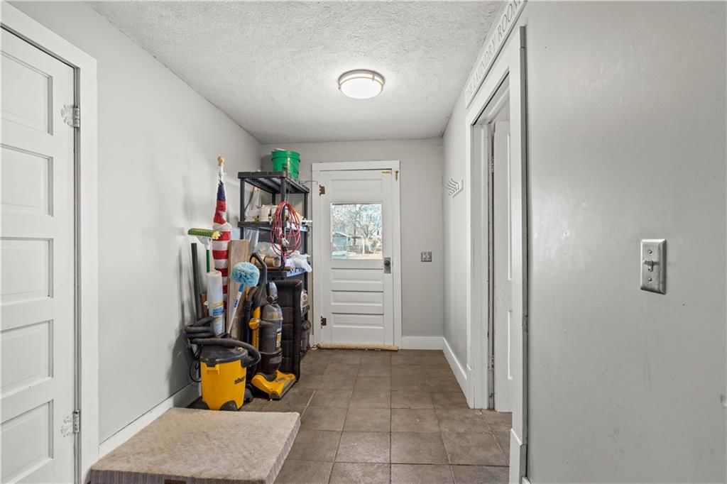 409 S Connor Street — photo 22