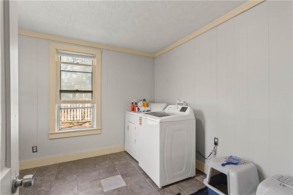 409 S Connor Street — photo 23