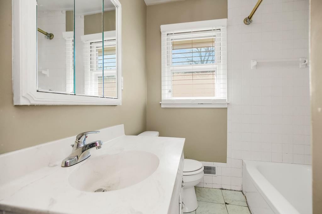 5806 W 75th Street — photo 10