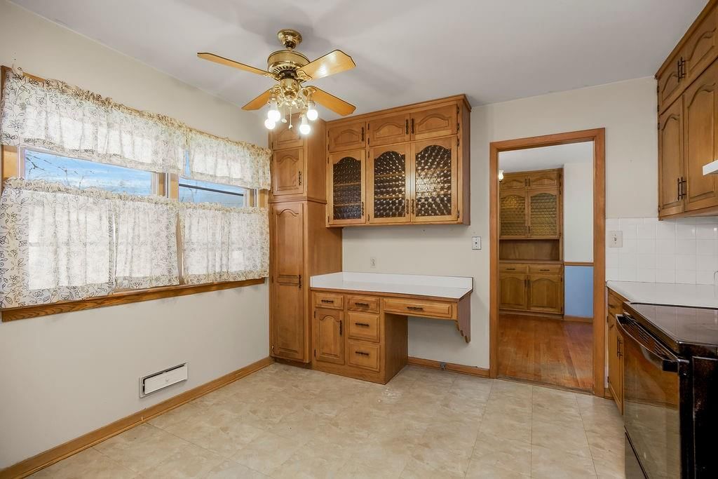5806 W 75th Street — photo 17