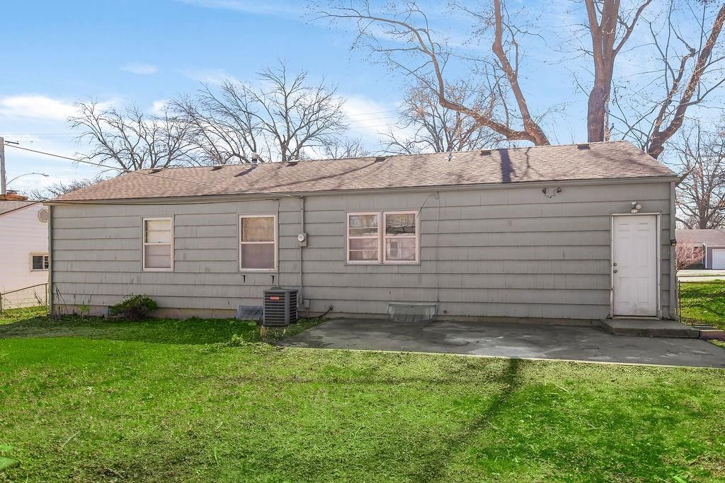 5806 W 75th Street — photo 25