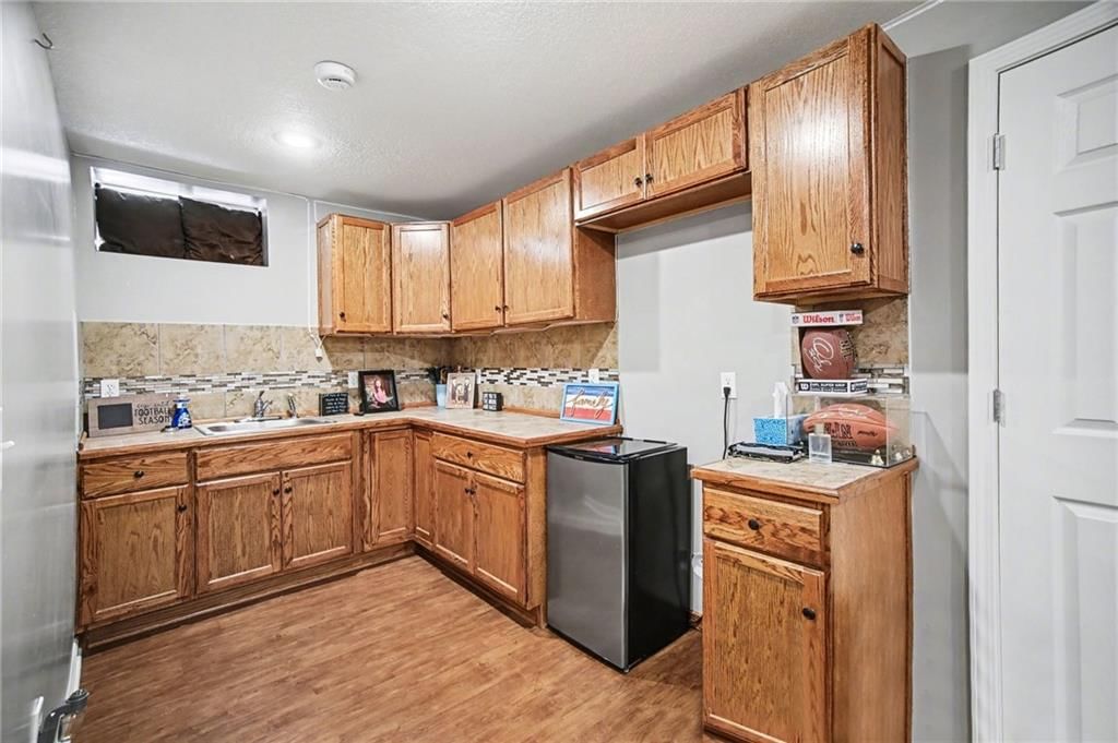 1009 NW Burr Oak Lane — photo 21