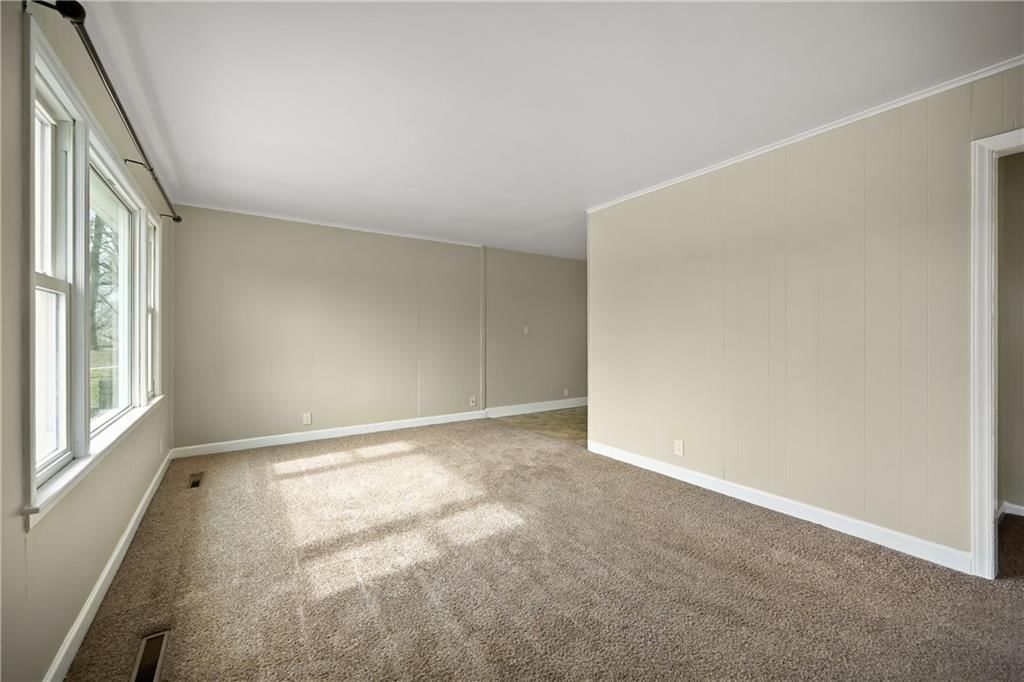 608 NE 66th Terrace — photo 6