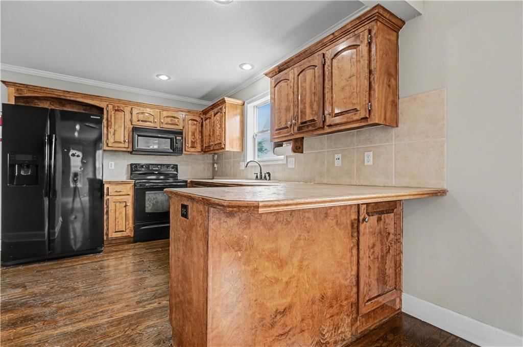6103 Harrison Street — photo 9