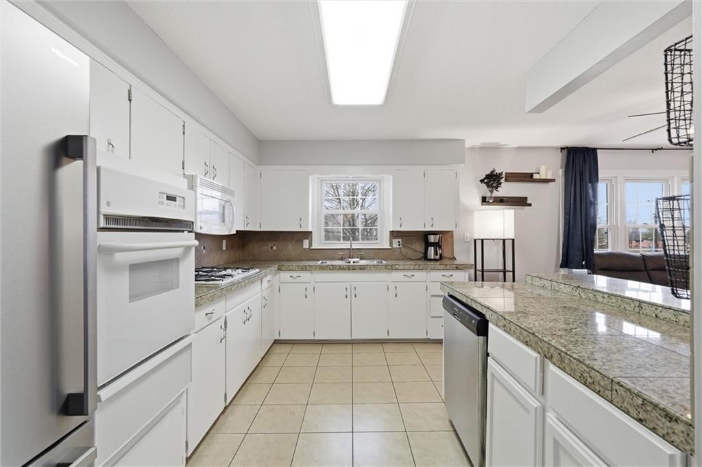 16405 E 40th Street — photo 9