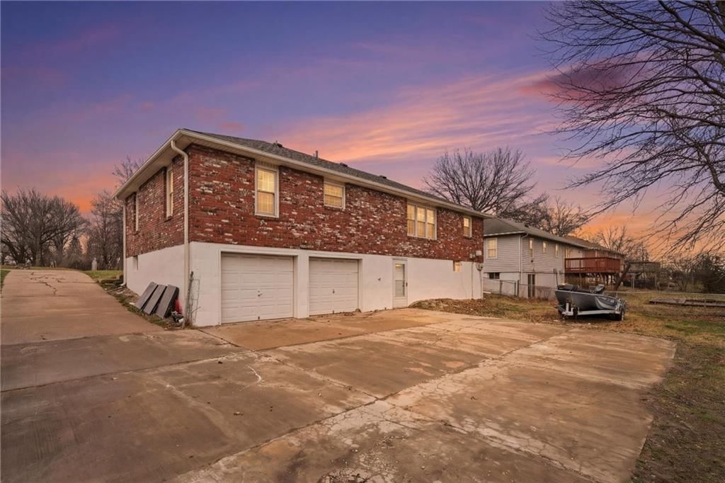 16405 E 40th Street — photo 30