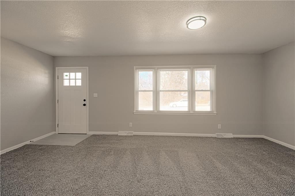 3841 E 96th Street — photo 15