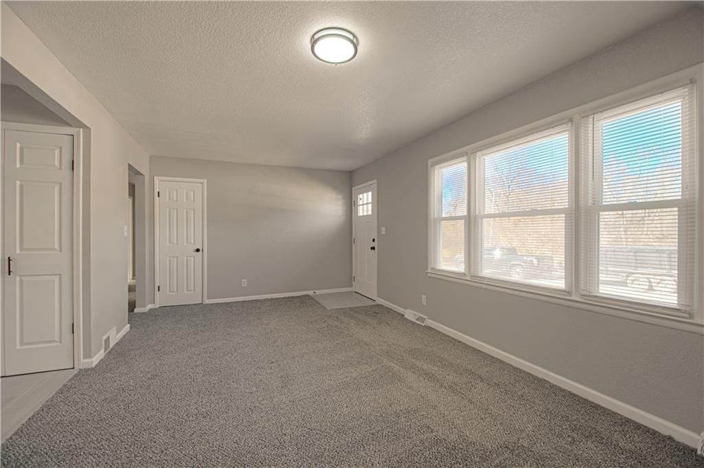 3841 E 96th Street — photo 16