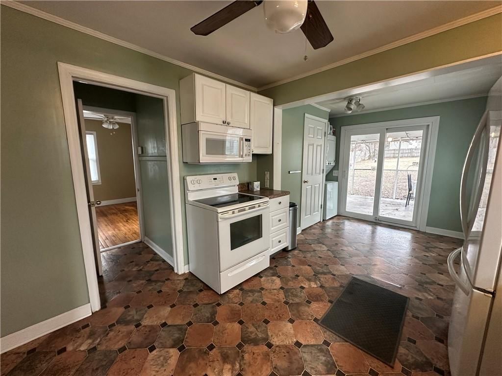 7907 MERCIER Street — photo 14