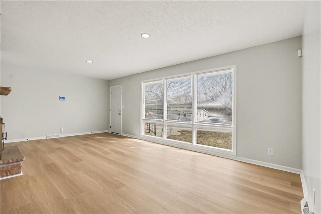 504 S Hunter Street — photo 5