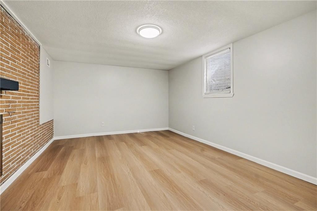 504 S Hunter Street — photo 17