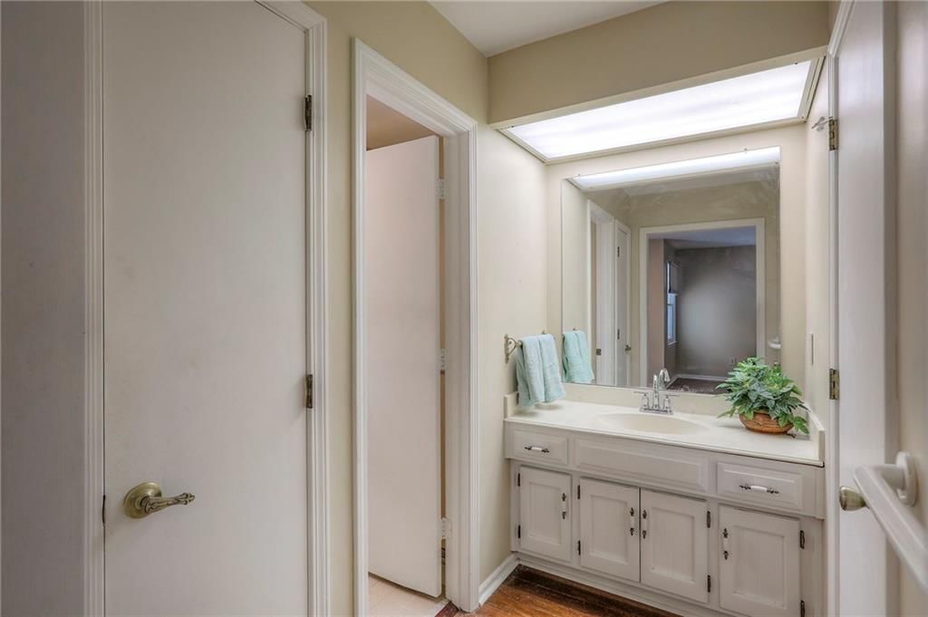 10504 Bond Street — photo 23